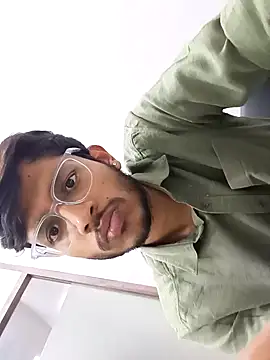 skinnyyyyyyyyy online show from February 2025 09:26:02 AM