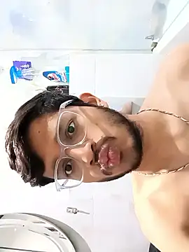 skinnyyyyyyyyy online show from February 2025 02:58:01 AM