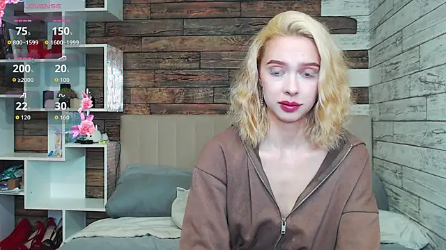 Snapshot of White_Lioness chatting on July 2026 01:46:02 PM White Lioness online show from July 2026 01:46:02 PM