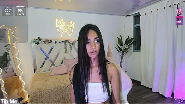 Snapshot of Jazmin_tay chatting on January 2025 01:21:02 AM Jazmin tay online show from January 2025 01:21:02 AM