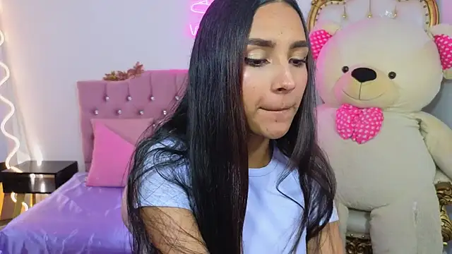 Snapshot of Jazmin_tay chatting on January 2025 07:28:02 PM Jazmin tay online show from January 2025 07:28:02 PM