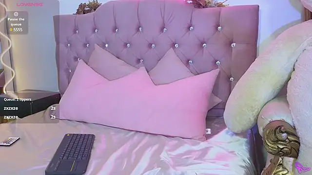Snapshot of Jazmin_tay chatting on February 2025 10:40:02 PM Jazmin tay online show from February 2025 10:40:02 PM