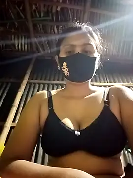 Snapshot of HenaAra chatting on December 2024 03:35:01 PM HenaAra online show from December 2024 03:35:01 PM