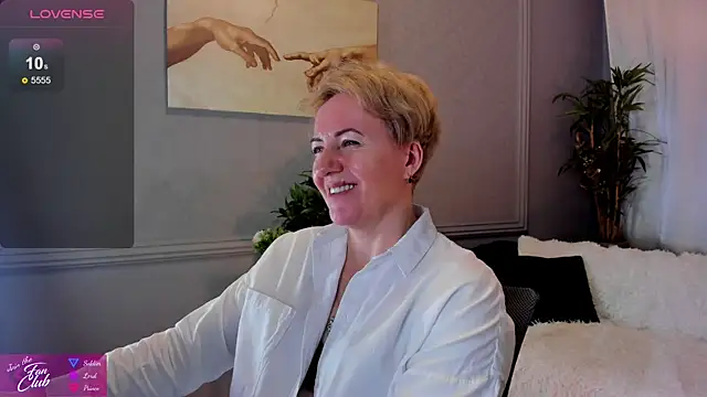 Nika Smit online show from January 2025 01:03:01 PM