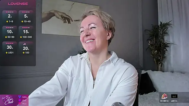 Nika Smit online show from February 2025 02:24:01 PM