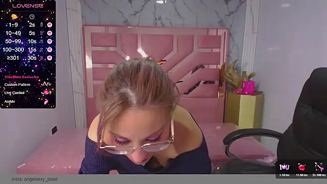 Snapshot of abril_ch_ chatting on April 2026 06:10:01 PM abril ch online show from April 2026 06:10:01 PM