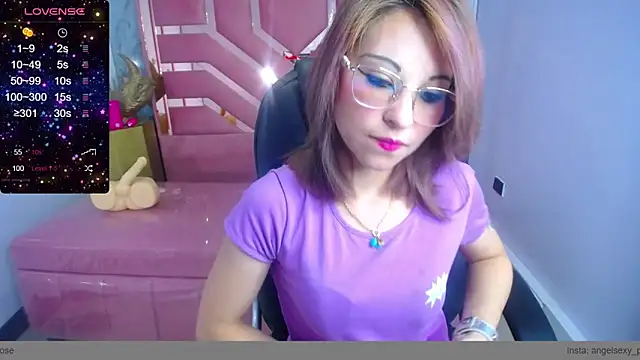 Snapshot of abril_ch_ chatting on May 2026 12:43:02 PM abril ch online show from May 2026 12:43:02 PM