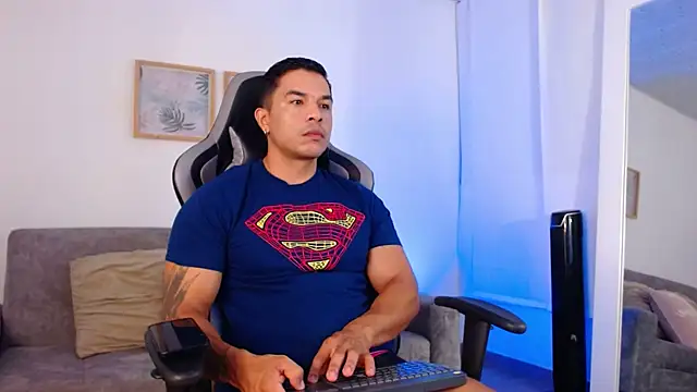 estebandelouis online show from April 2026 11:06:01 AM