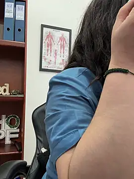 NATHALIA-28  online show from April 2026 01:52:02 PM