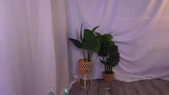 AlisiaSpinnet  online show from December 2024 10:13:01 AM