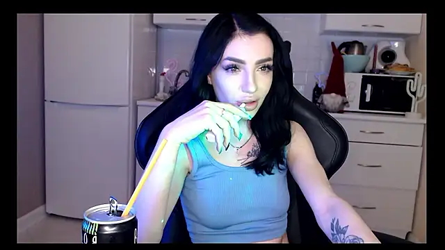 NancyLovee  online show from December 2024 10:45:01 PM