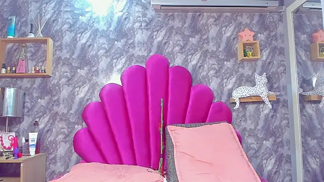 EMMAPARISS online show from September 2025 11:54:02 AM