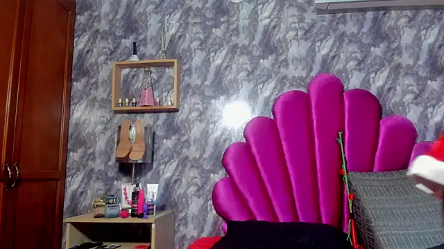 EMMAPARISS online show from December 2025 11:27:02 AM