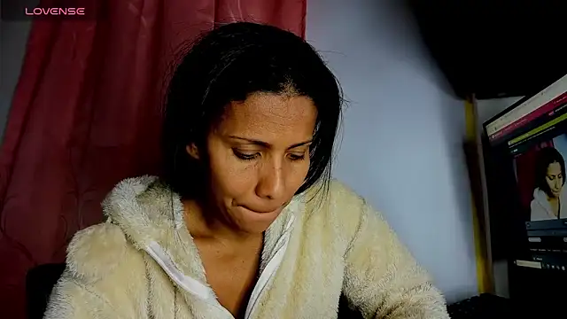 Nenita Hot  online show from September 2025 03:39:02 AM