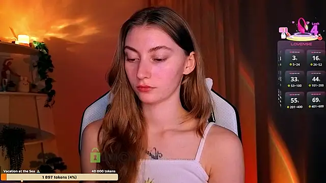 lady curls online show from April 2026 09:54:01 PM