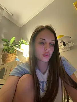 Snapshot of AmiLavs chatting on June 2026 08:52:02 PM AmiLavs online show from June 2026 08:52:02 PM
