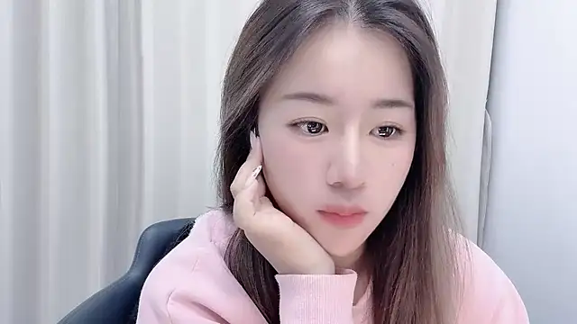 Snapshot of chloe-01 chatting on December 2024 03:28:02 PM chloe-01 online show from December 2024 03:28:02 PM