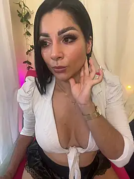 MOMALANA online show from February 2025 07:27:01 PM