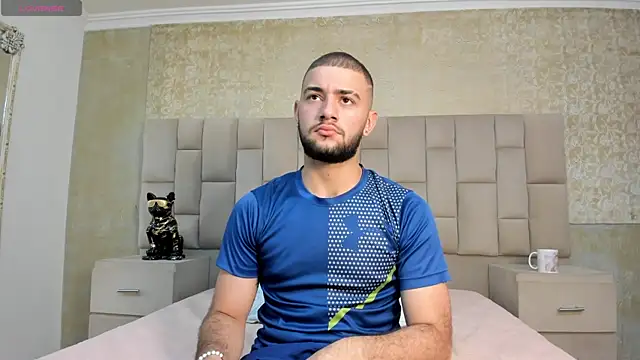 MaximusDick1  online show from November 2025 04:22:02 AM