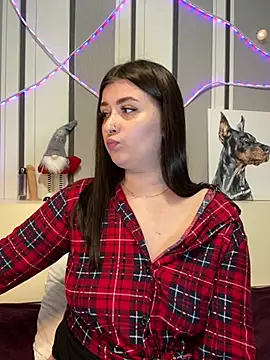 Jadelli online show from January 2025 06:32:02 PM