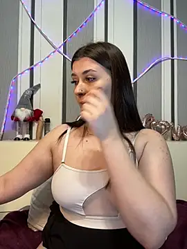 Jadelli online show from February 2025 07:56:01 PM