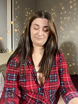 Jadelli online show from November 2025 08:13:02 PM