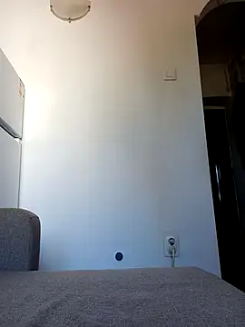 Snapshot of Virgin_Pussy_Love chatting on September 2025 09:21:01 AM Virgin Pussy Love online show from September 2025 09:21:01 AM