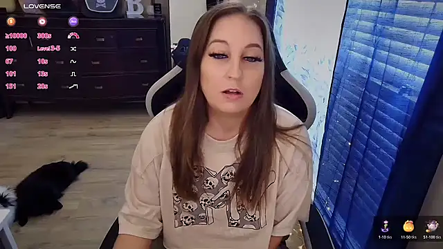 Brooklyn Bee online show from October 2025 08:27:02 PM