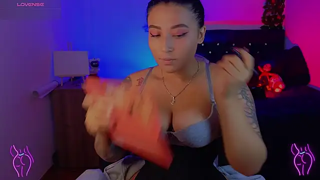 Pauilina online show from March 2026 09:25:01 PM