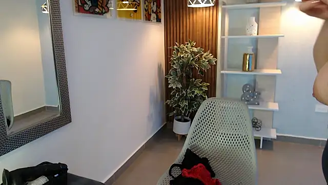 Snapshot of Dalila_Sky chatting on February 2026 06:05:01 PM Dalila Sky online show from February 2026 06:05:01 PM