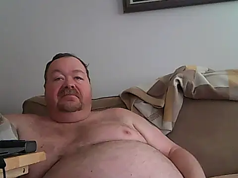 Snapshot of hitman_35 chatting on February 2026 05:03:02 PM hitman 35 online show from February 2026 05:03:02 PM