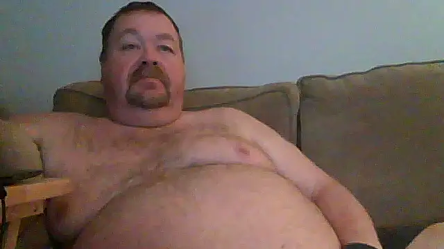 Snapshot of hitman_35 chatting on April 2026 03:46:01 AM hitman 35 online show from April 2026 03:46:01 AM