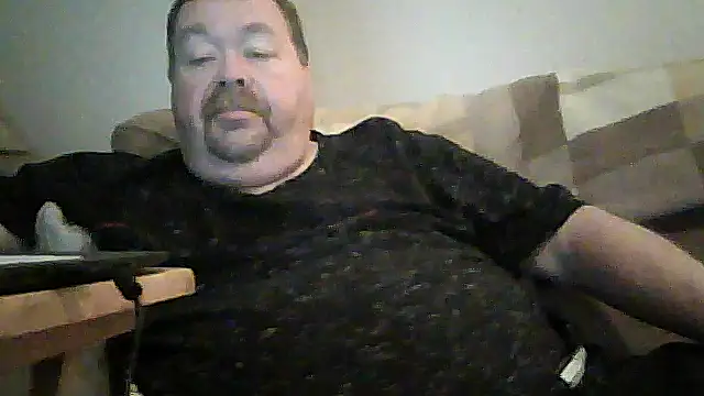 Snapshot of hitman_35 chatting on May 2026 05:02:01 AM hitman 35 online show from May 2026 05:02:01 AM