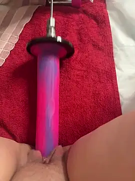 luisa1 online show from November 2025 08:00:01 PM