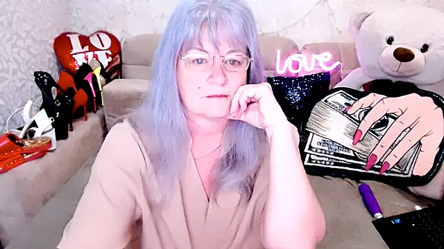 Snapshot of SiberiabBerry chatting on April 2026 12:06:01 AM SiberiabBerry online show from April 2026 12:06:01 AM