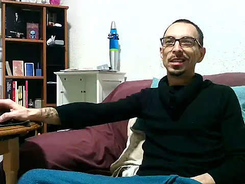 Snapshot of BaalPas chatting on November 2025 03:07:01 AM BaalPas online show from November 2025 03:07:01 AM