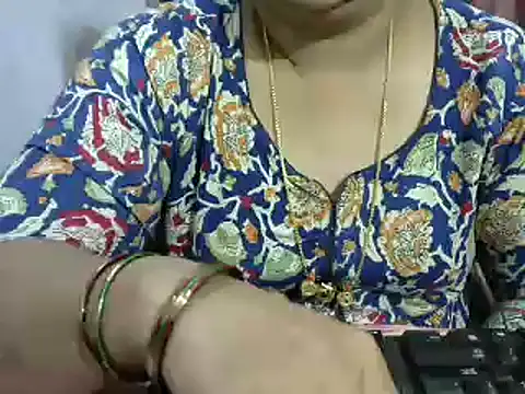 Snapshot of Naughty_Nityaa chatting on January 2025 06:21:01 PM Naughty Nityaa online show from January 2025 06:21:01 PM