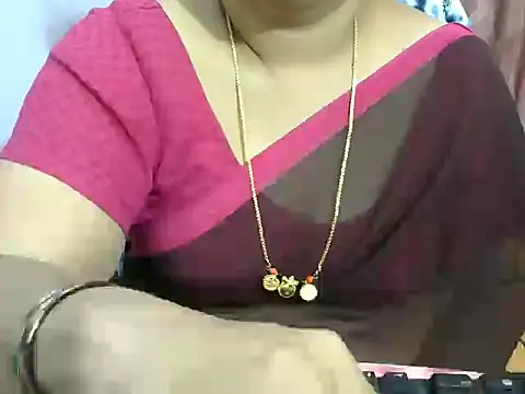 Snapshot of Naughty_Nityaa chatting on January 2025 05:09:01 PM Naughty Nityaa online show from January 2025 05:09:01 PM