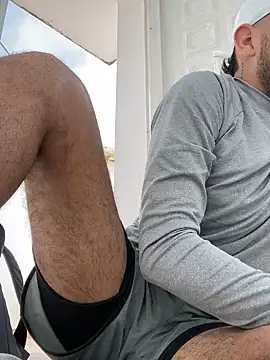 JuanZapata33 online show from December 2024 08:50:01 PM