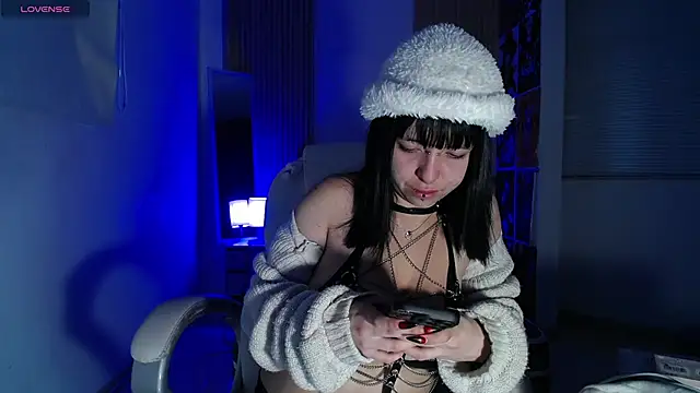 kittyhouse hs online show from November 2025 09:04:02 PM