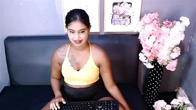 Littleindianmilf online show from February 2025 11:19:02 AM