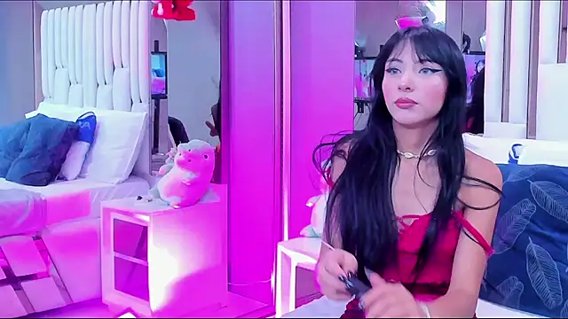 Snapshot of Kitty_Eliffe chatting on January 2025 07:29:02 PM Kitty Eliffe online show from January 2025 07:29:02 PM