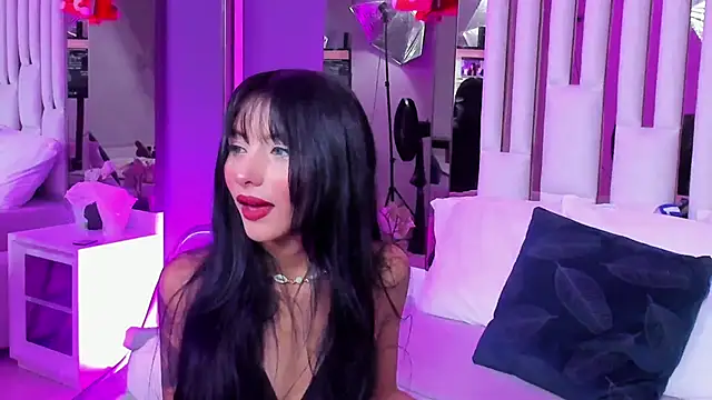 Snapshot of Kitty_Eliffe chatting on February 2025 07:27:02 PM Kitty Eliffe online show from February 2025 07:27:02 PM