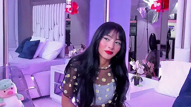 Snapshot of Kitty_Eliffe chatting on February 2025 10:28:02 PM Kitty Eliffe online show from February 2025 10:28:02 PM