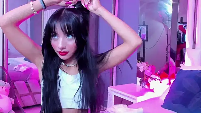 Snapshot of Kitty_Eliffe chatting on February 2025 07:21:01 PM Kitty Eliffe online show from February 2025 07:21:01 PM