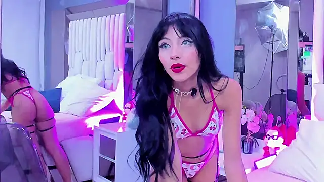 Snapshot of Kitty_Eliffe chatting on February 2025 01:30:02 AM Kitty Eliffe online show from February 2025 01:30:02 AM