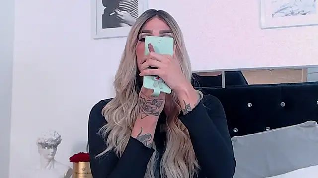 ZikaruRichie online show from December 2024 11:07:02 AM