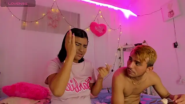 catalina and roger online show from March 2025 07:26:01 AM