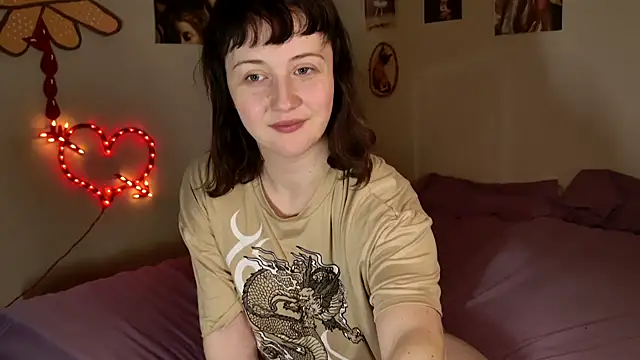 cherrysaturn online show from February 2026 12:45:02 PM