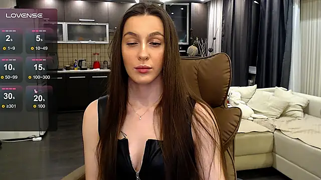 Snapshot of Doll_Jasmine_ chatting on June 2026 10:14:02 PM Doll Jasmine online show from June 2026 10:14:02 PM